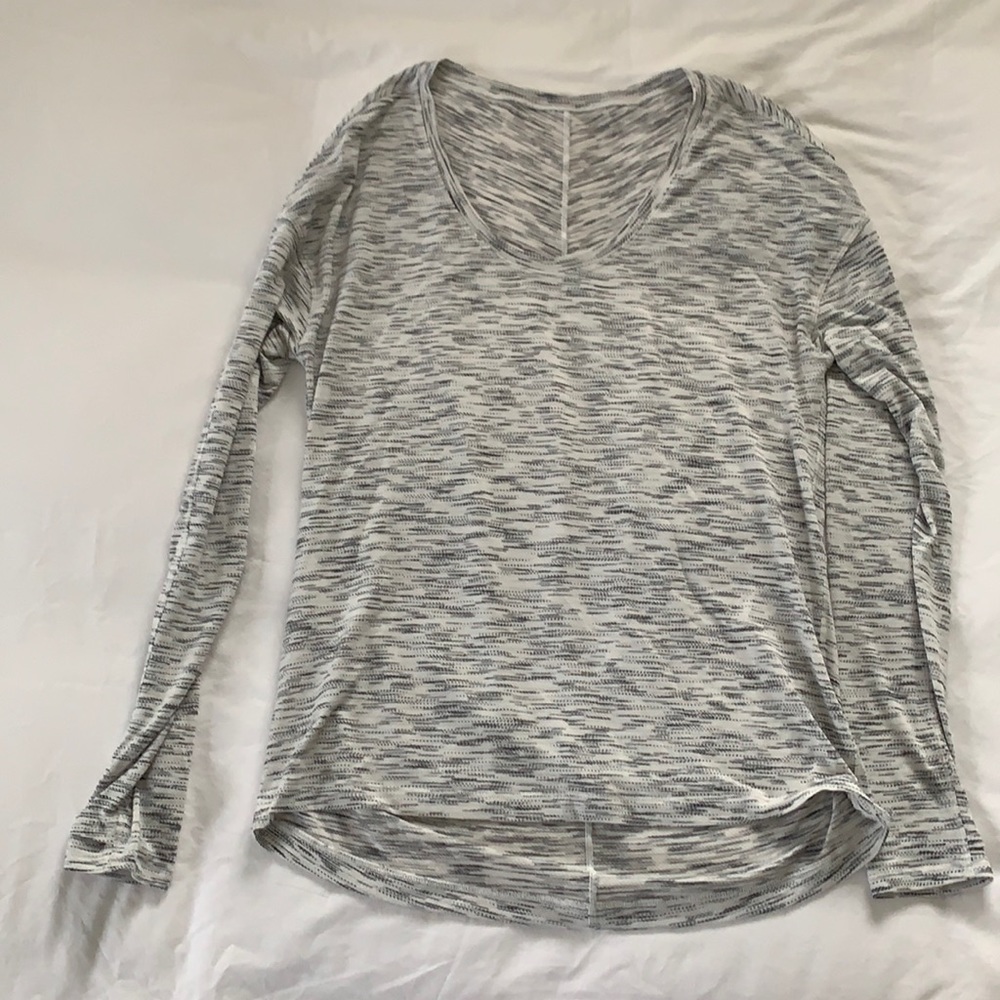 Lululemon Meant to Move long sleeve shirt